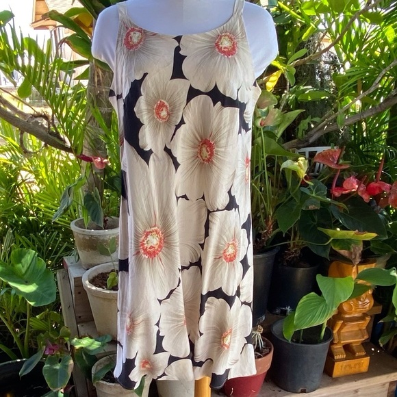 Dresses & Skirts - 6 for$20♥️No tag looks like a Tommy Bahama